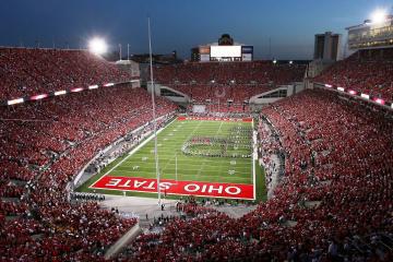 开云体育app-浓眉擎天定胜负！鹈鹕惊涛骇浪中他只手遮天