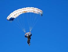 开云官方app入口-烈火法老对阵翡翠亲王，一场个人英雄主义与团队火力的史诗对撞