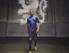 开云平台-奥运周期关键战之夜，德里赫特用一座城池的意志铸就豪门救赎