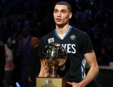 开云官方app入口-银箭风暴下的孤勇者，当梅赛德斯统治赛道，阿隆索如何以一人之力对抗时代