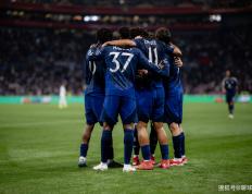 开云体育平台APP-关于欧洲联赛赛场硝烟弥漫，球队战术频频调整的信息