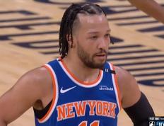 开云体育在线-关于尼克斯不敌开拓者，理论半场砍下17分的信息