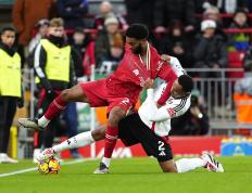 开云体育入口-利物浦主场告负，被埃弗顿逼平