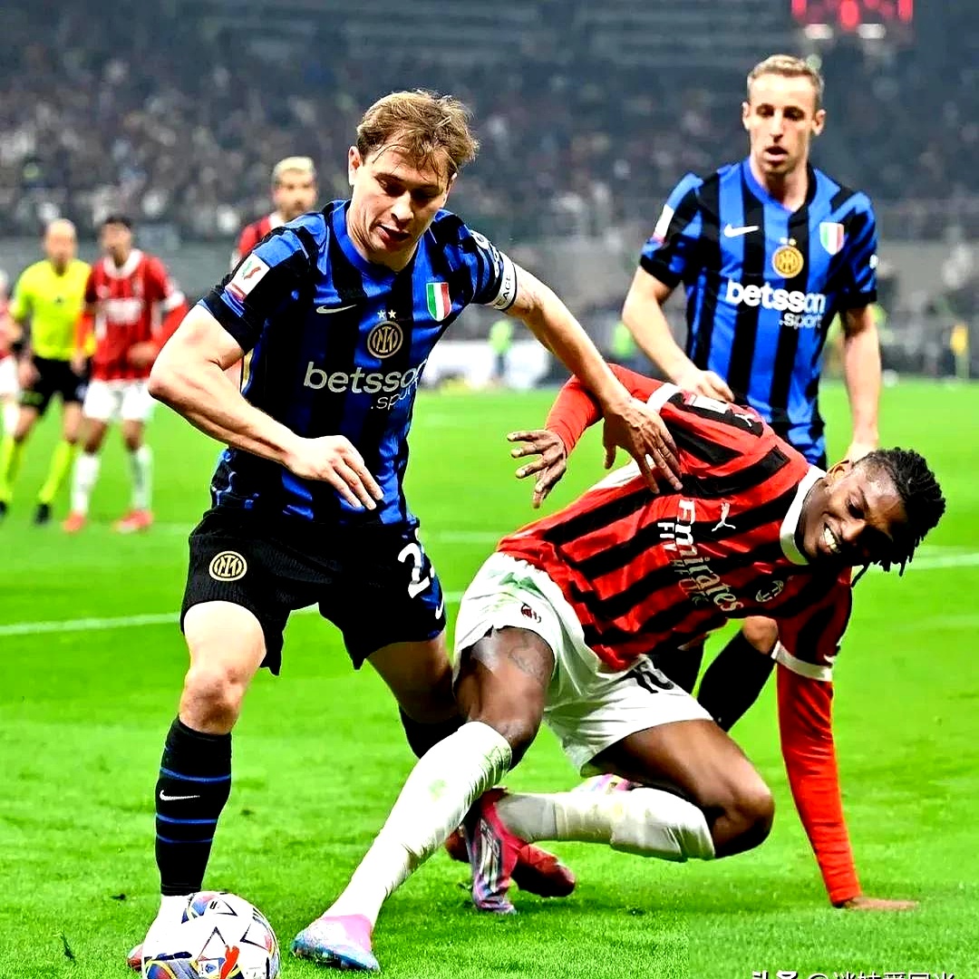 开云体育登录-AC米兰门将扑出点球上演英雄救场