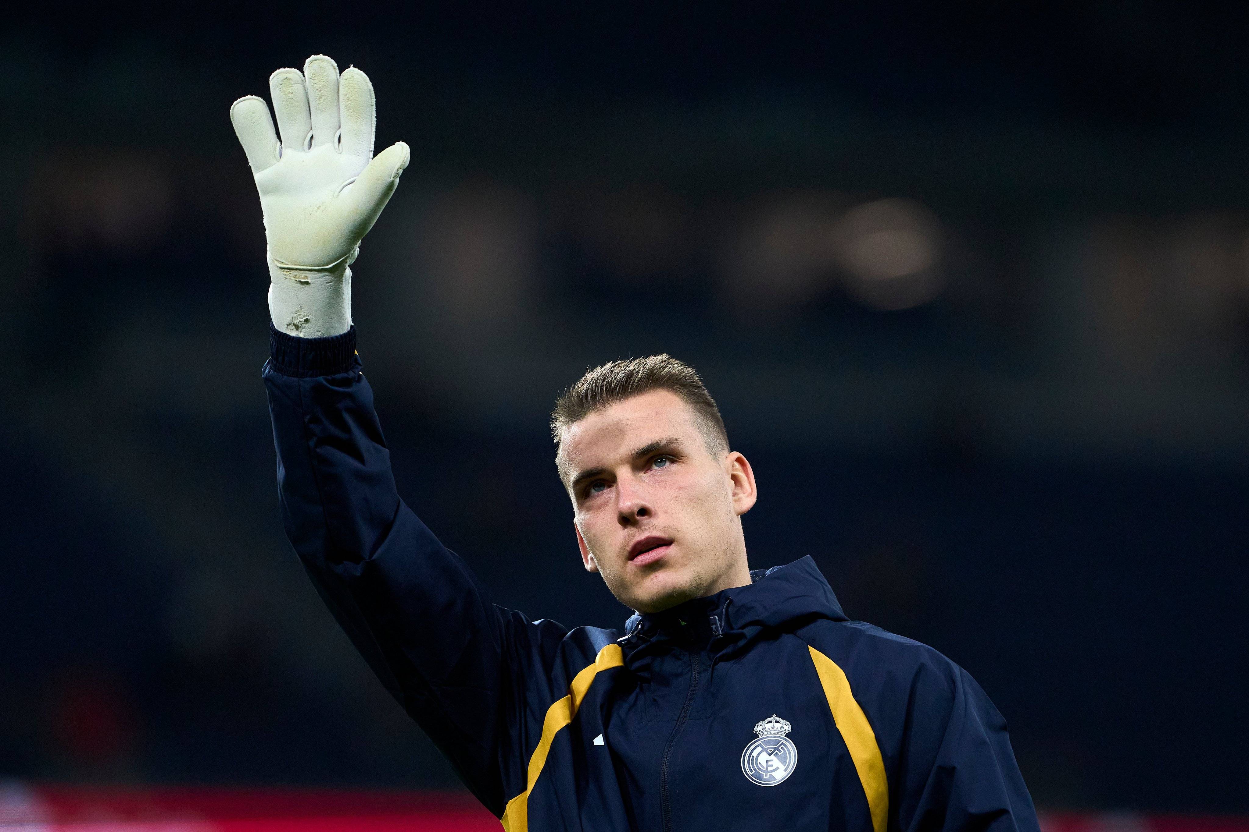 开云下载-包含皇马大胜一役，小组出线胜算大增的词条