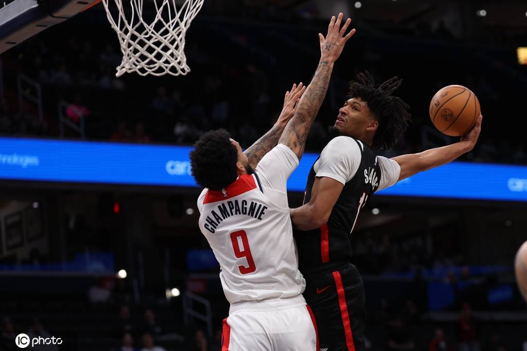 开云体育官网-热火后卫长途奔袭，球队取得胜利的简单介绍