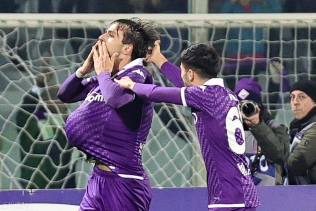 开云下载-佛罗伦萨球员集体伤愈,球队士气高涨