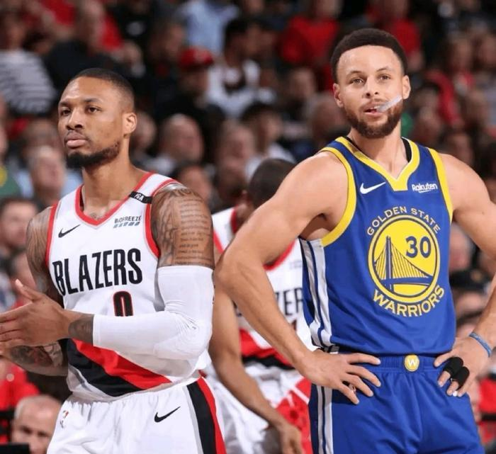 开云体育中国-开拓者胜勇士，利拉德砍下35分创纪录