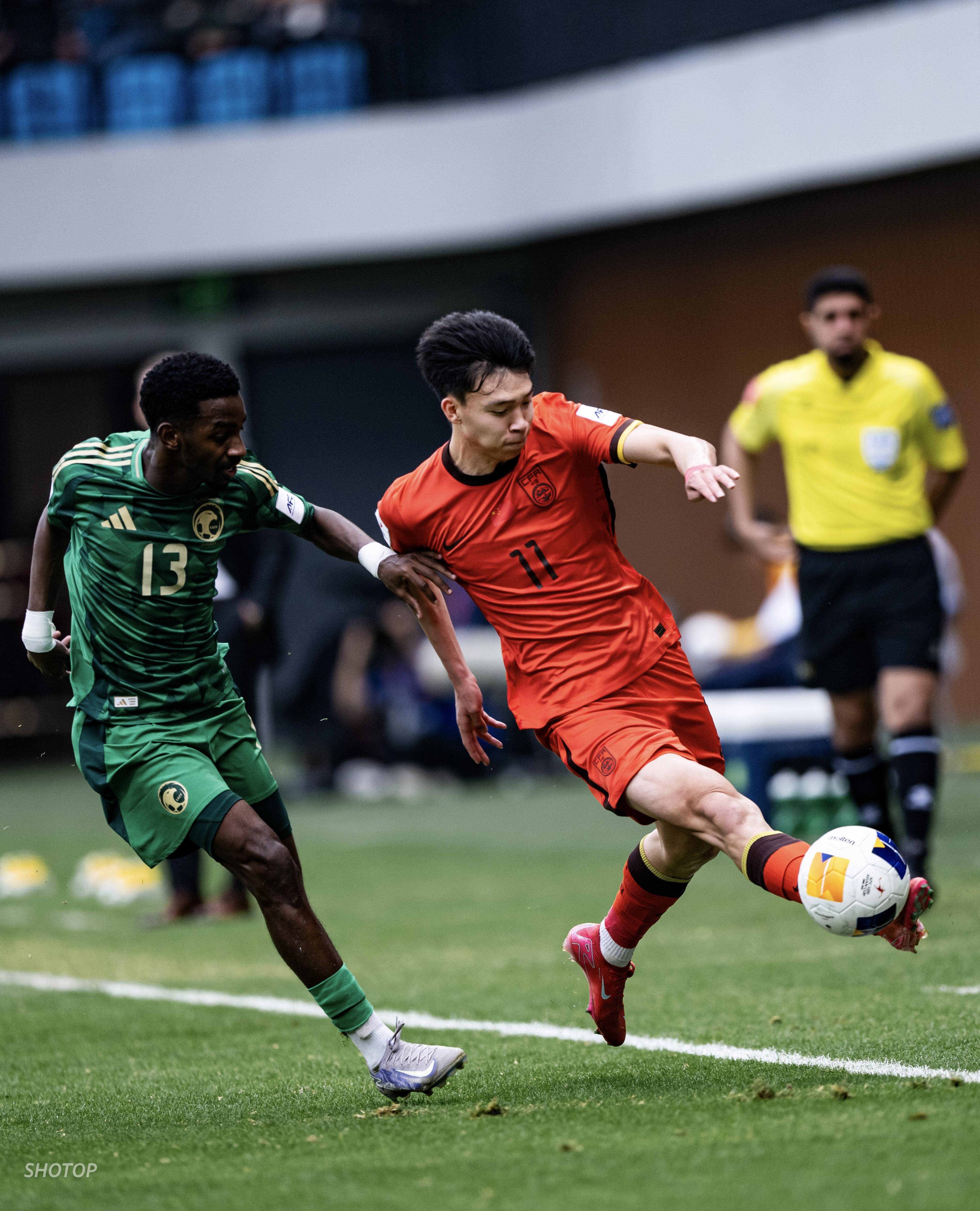 开云下载-国内足球联赛球队技战术风格各异