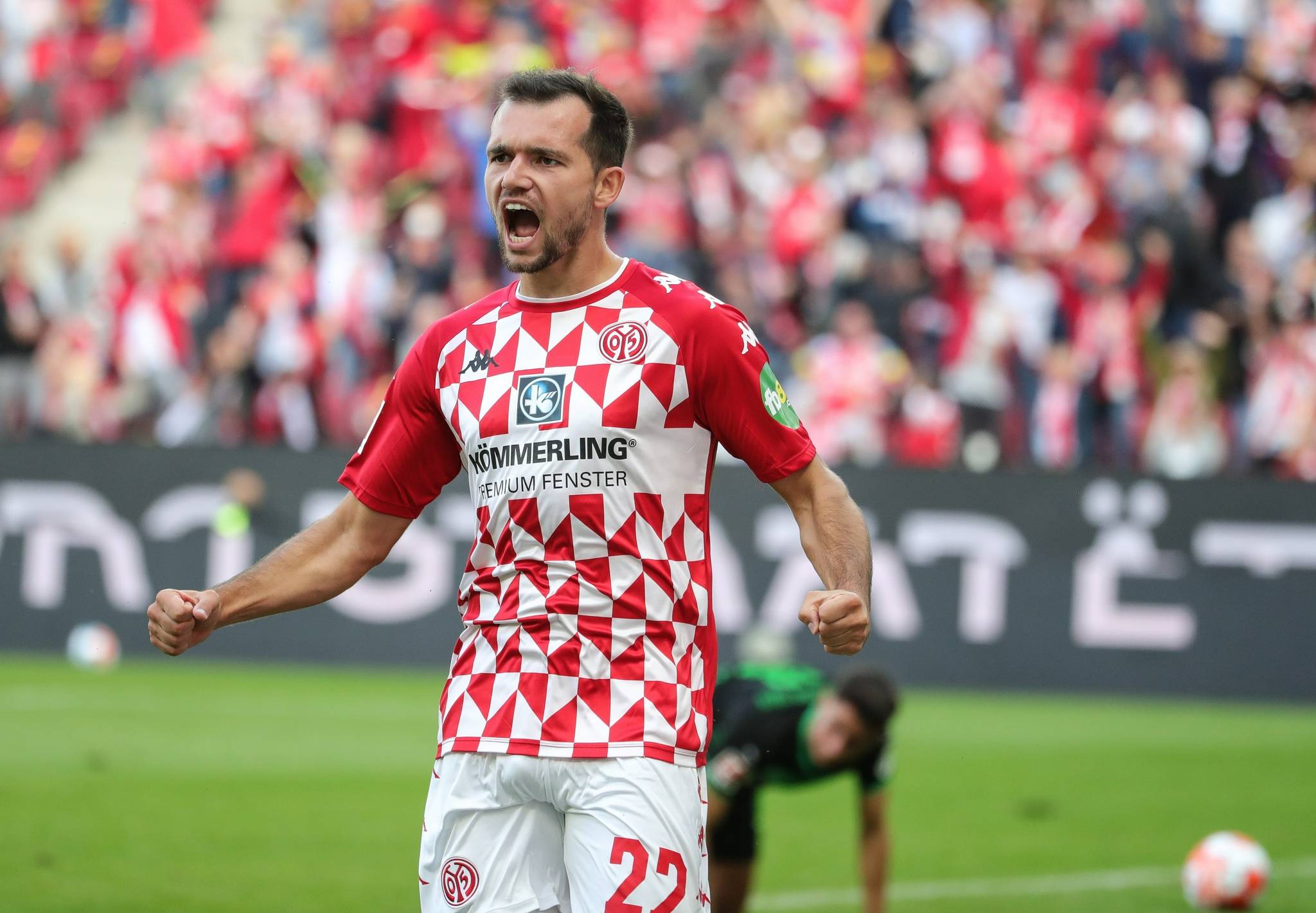 开云APP-勒沃库森战绩起伏不定,主帅开展战术调整