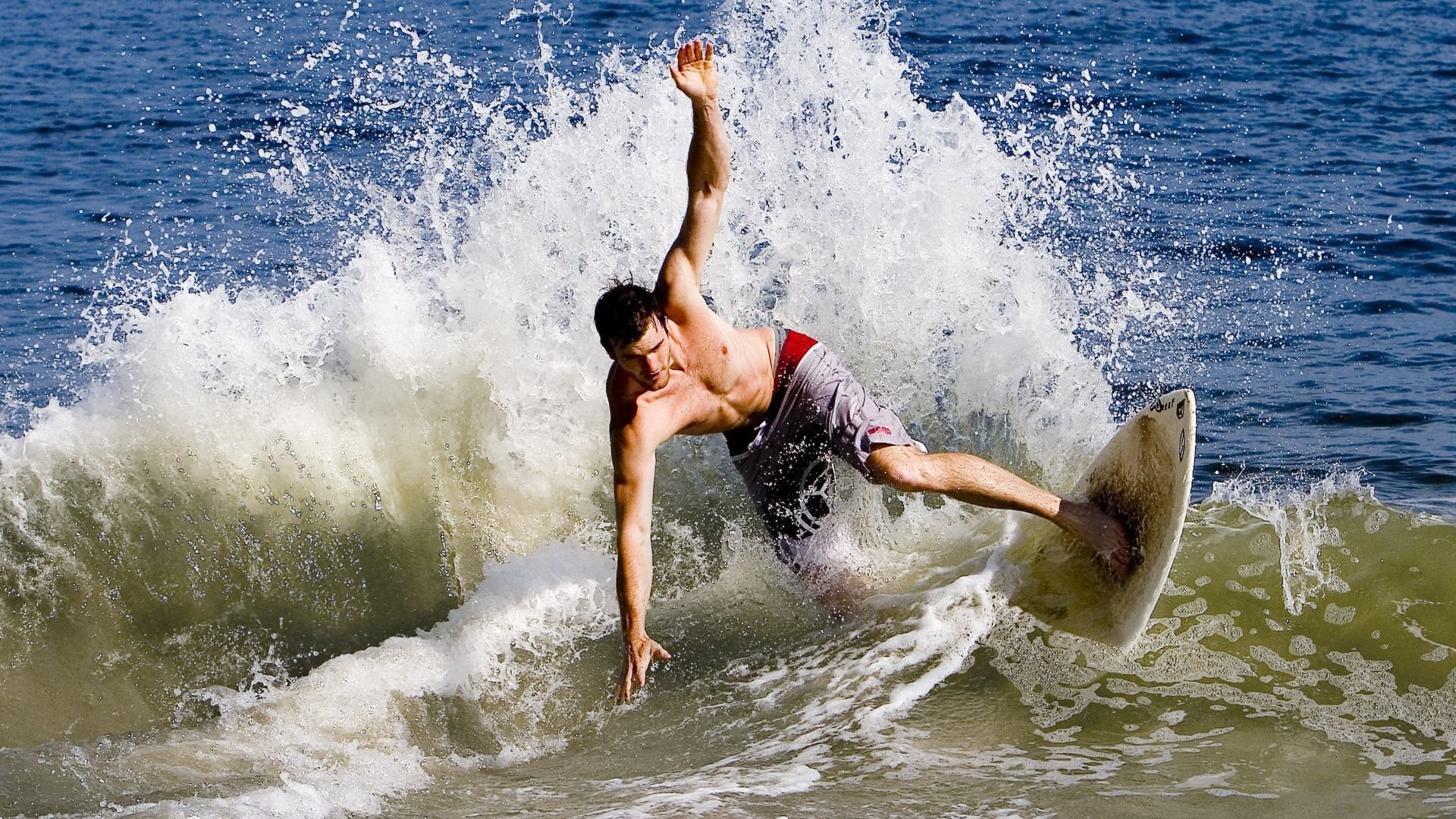 开云官方app入口-孤胆英雄,苏亚雷斯抢七之夜如何以一人之力逆天改命