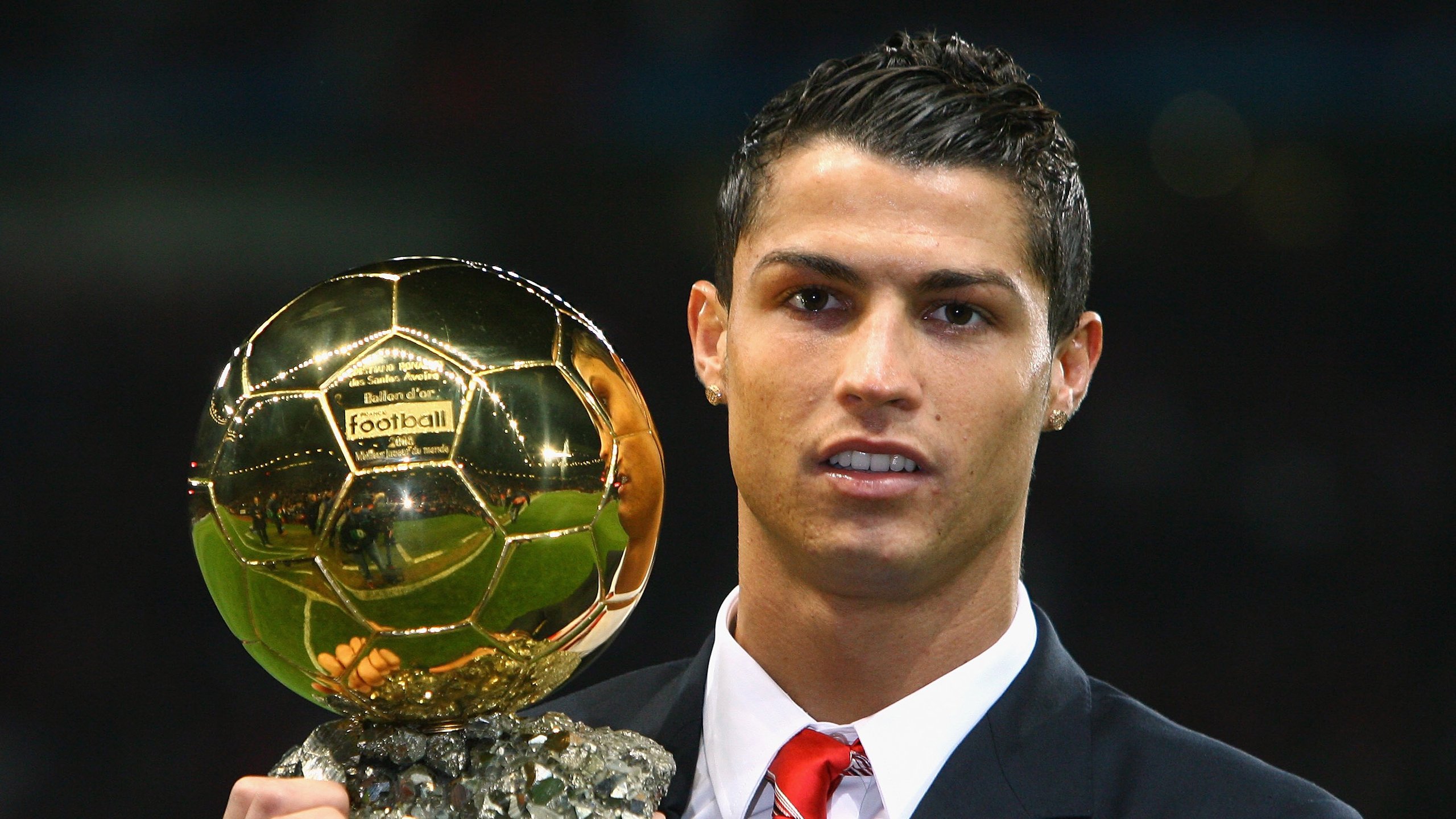 开云体育官网-舌尖上的统治力，当厄德高在里昂厨房端出德式盛宴