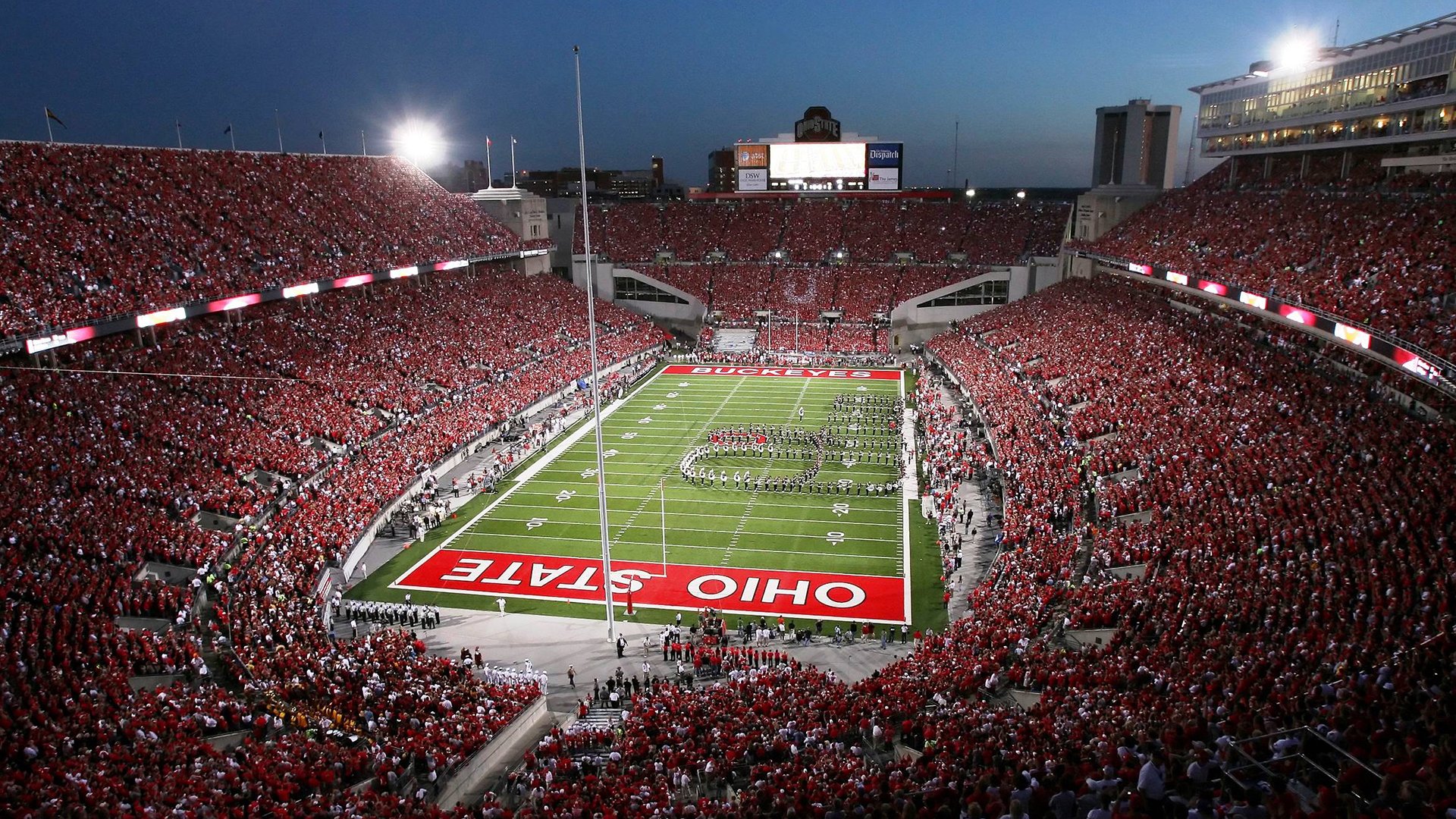 开云体育APP下载-铸就伟大,那一夜,小贾伦·杰克逊化身不可阻挡的钢铁长矛